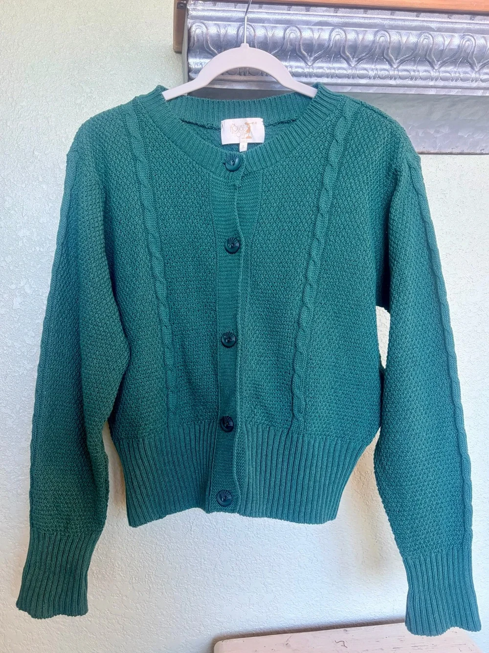 💚The House of Foxy💚Forest Green Cable Knit Button-Up Sweater - Picture 1 of 9